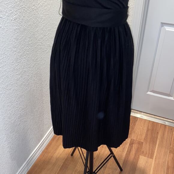 LOFT Black Midi Dress Pleated Skirt w/ Belt Sz 2 Polyester Stretch V-neck - Picture 3 of 13